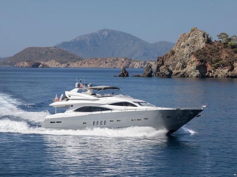 Sunseeker 94 Yacht