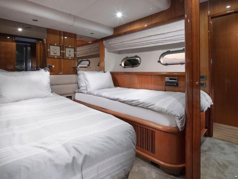 Sunseeker 94 Yacht
