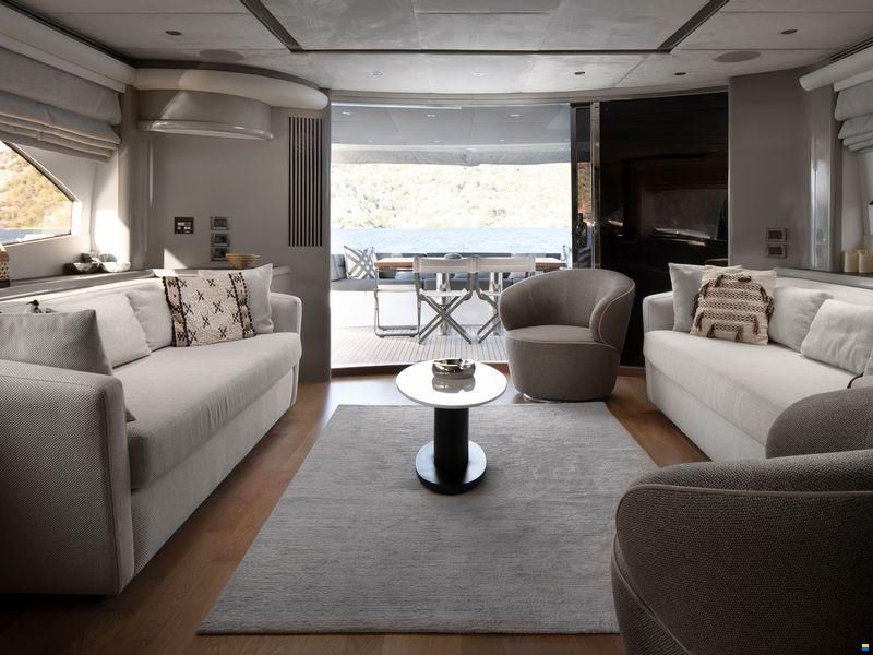 Sunseeker 94 Yacht
