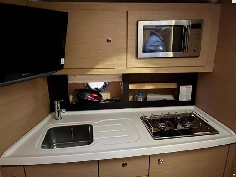 Beneteau Montecarlo 37