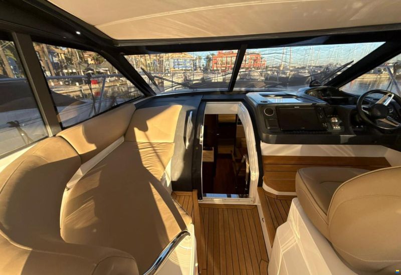 Princess V 48 open