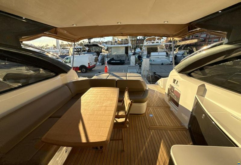 Princess V 48 open