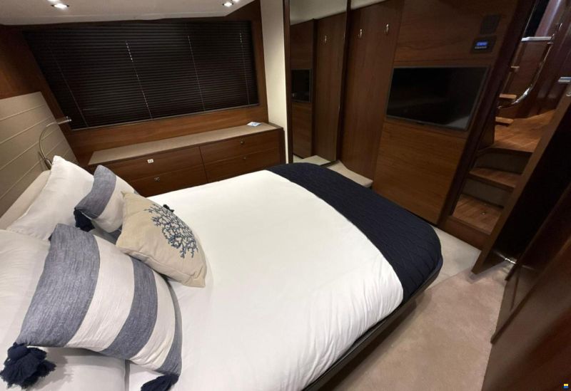 Princess V 48 open