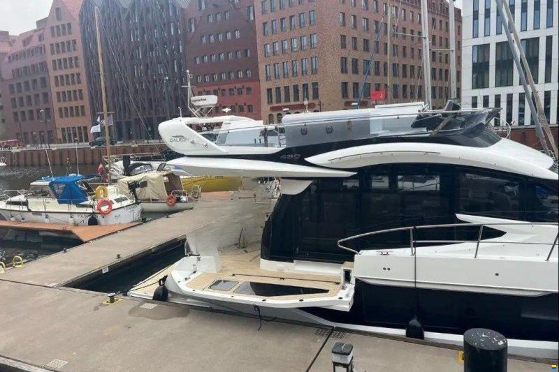 Galeon 480 Fly