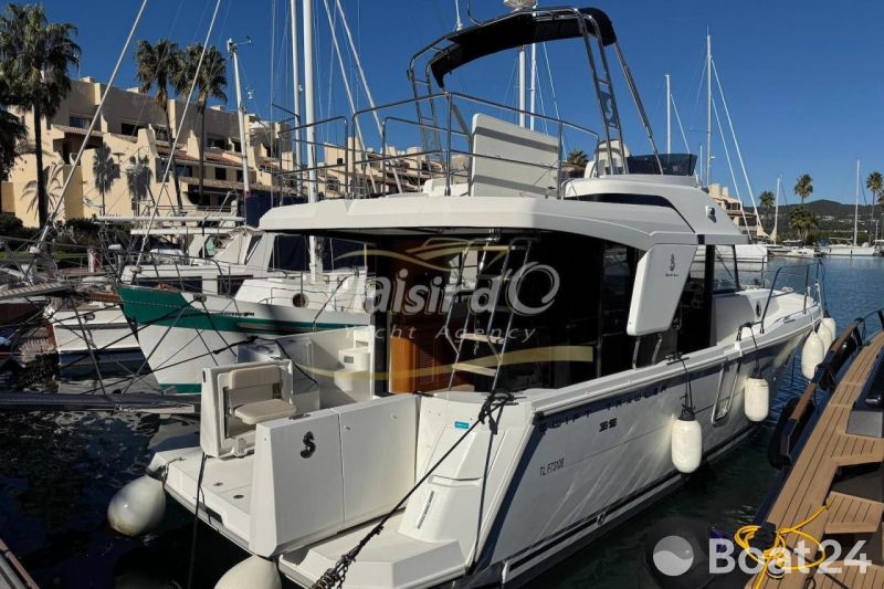 Beneteau Swift Trawler 35 0
