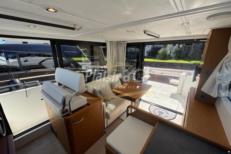 Beneteau Swift Trawler 35