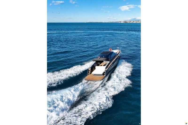 Focus Motor Yacht Power 36
