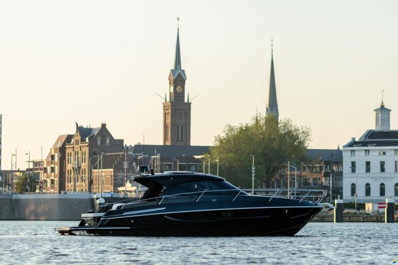 Focus Motor Yacht Power 36