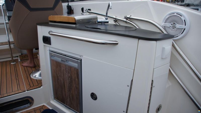 Uttern D77
