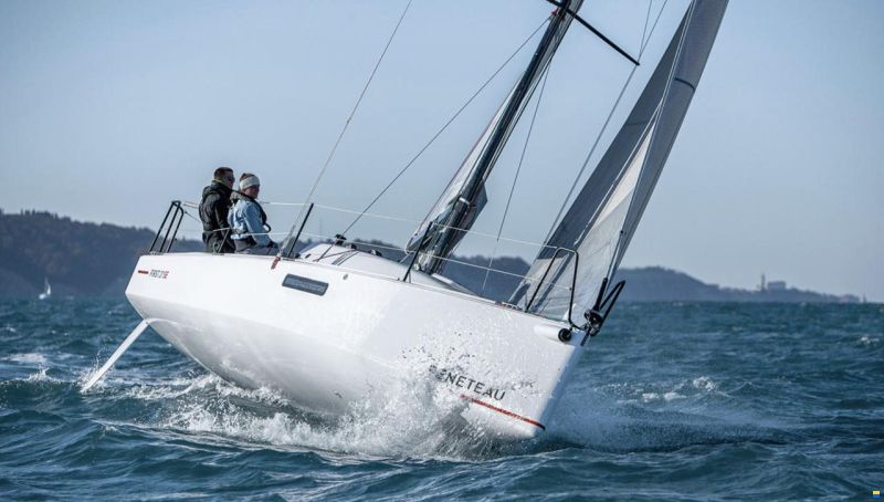 Beneteau First 27