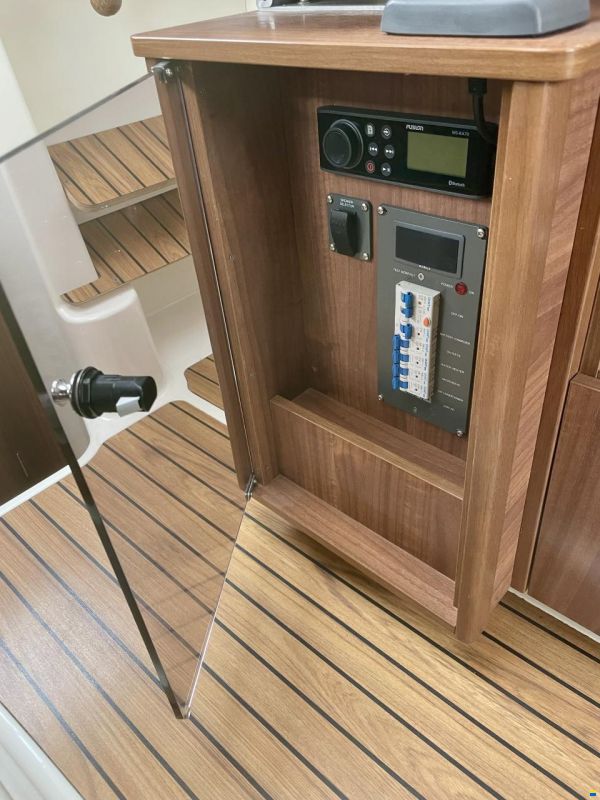 Quicksilver Activ 855