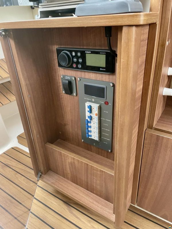 Quicksilver Activ 855