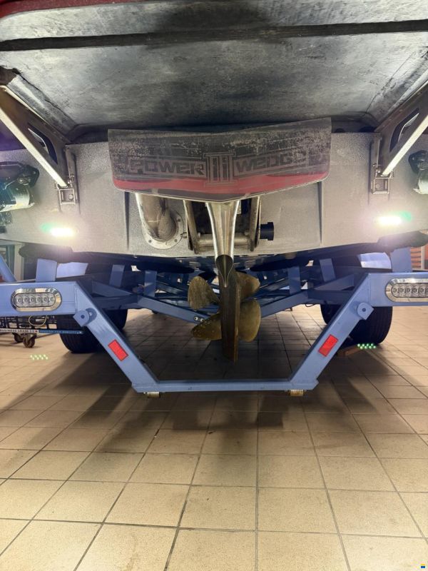T235