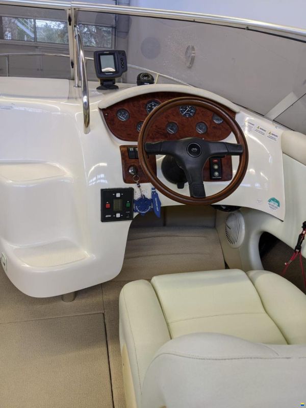 Cranchi ECLIPSE MIT TRAILER, DAYCUISER/