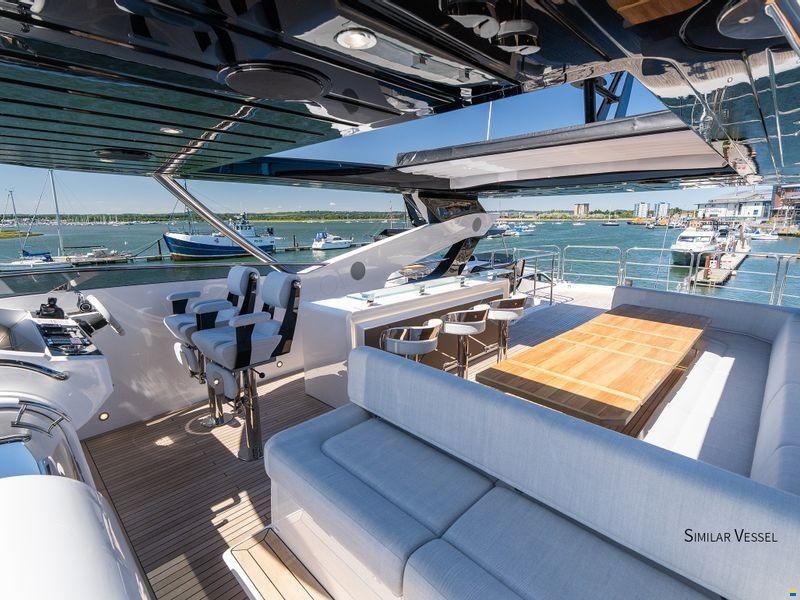 Sunseeker 95 Yacht