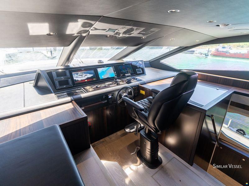Sunseeker 95 Yacht