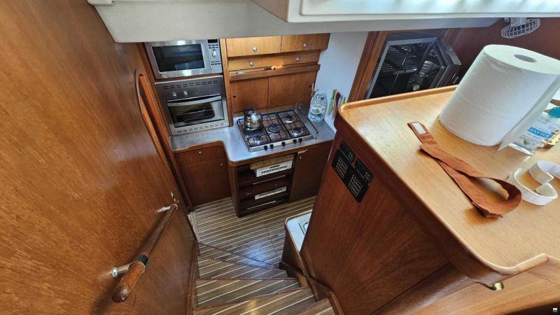 Lagoon 570