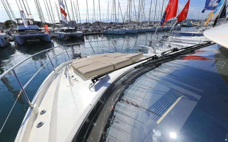 Prestige 460