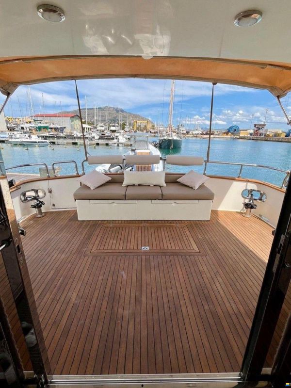Riviera Yacht Alaska 50