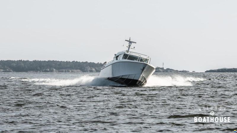 Delta Powerboats 40 WA