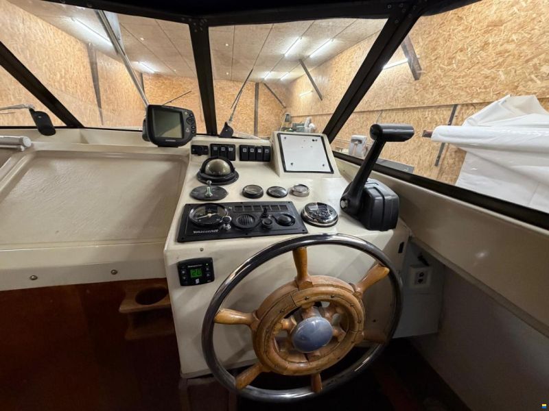 Framboat 690