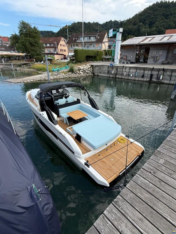 Cranchi A32 Luxury Tender