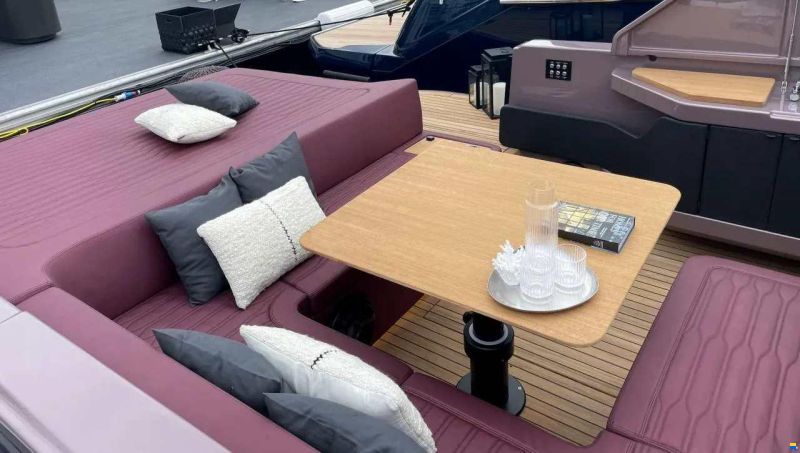 Cranchi A32 Luxury Tender