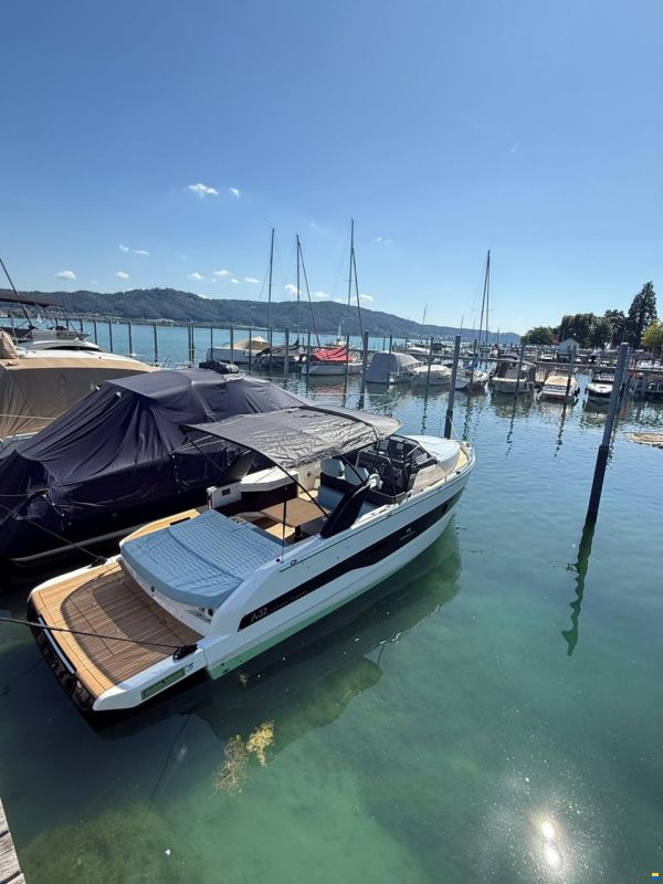 Cranchi A32 Luxury Tender