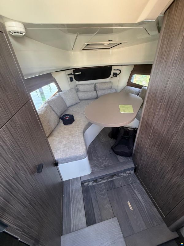 Cranchi A32 Luxury Tender