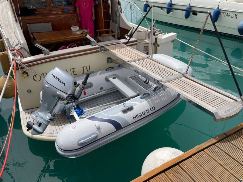 Cantieri Estensi 440 Goldstar Fly