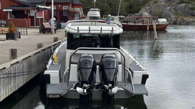 Axopar 37 XC Cross Cabin