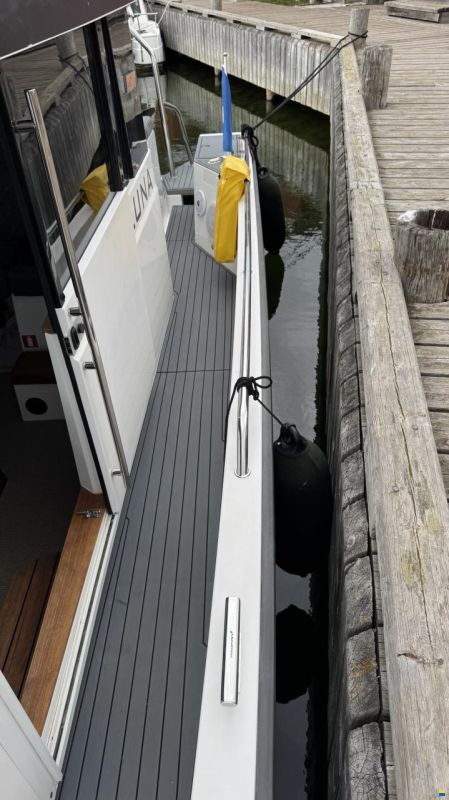 Axopar 37 XC Cross Cabin