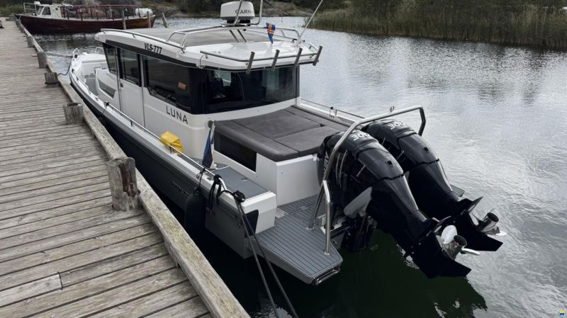 Axopar 37 XC Cross Cabin