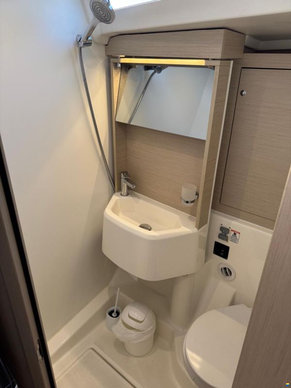 Beneteau Oceanis 51.1