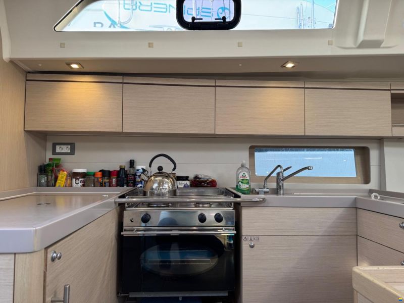 Beneteau Oceanis 51.1