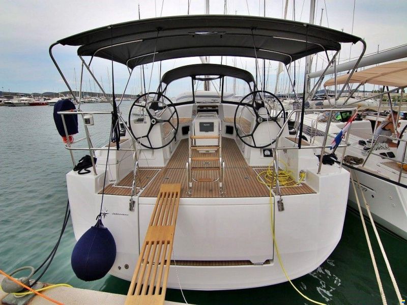 Jeanneau 54