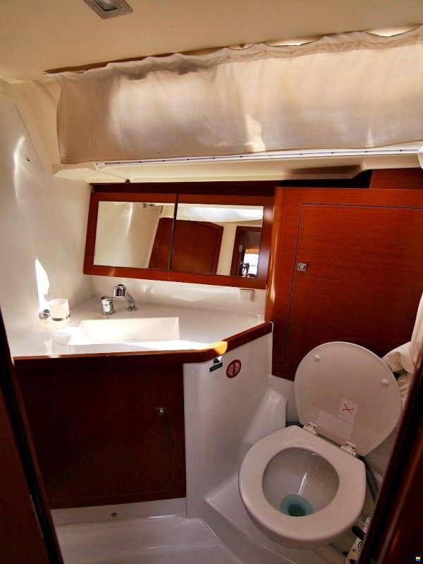 Beneteau Oceanis 45