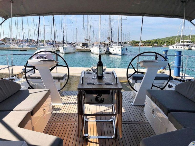 Beneteau Oceanis 51.1