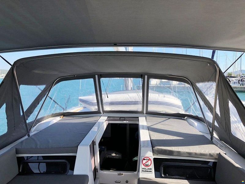 Beneteau Oceanis 51.1