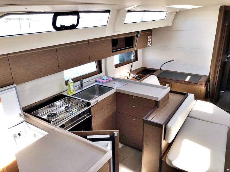 Beneteau Oceanis 51.1