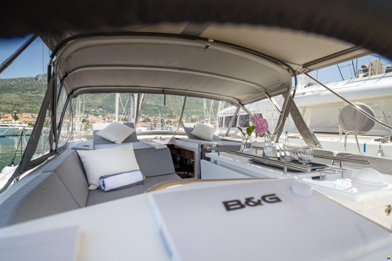 Beneteau Oceanis 51.1