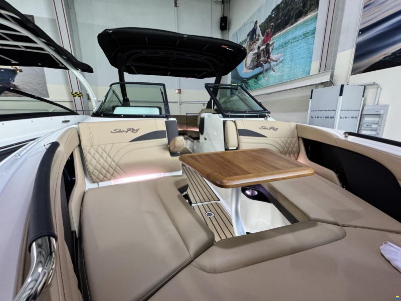 Sea Ray 260 SLX