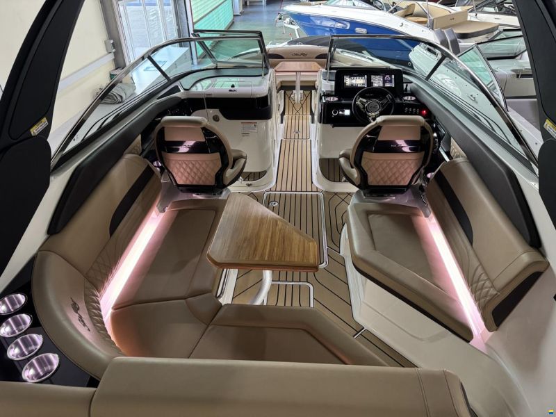 Sea Ray 260 SLX
