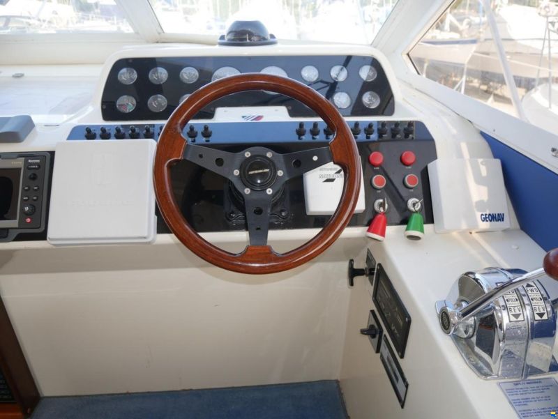 Fairline Phantom 37