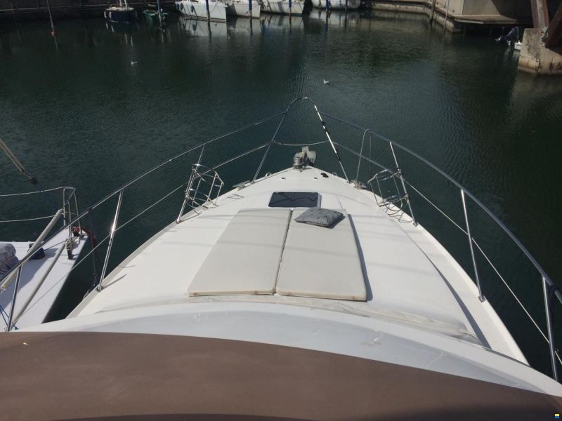 Fairline Phantom 37