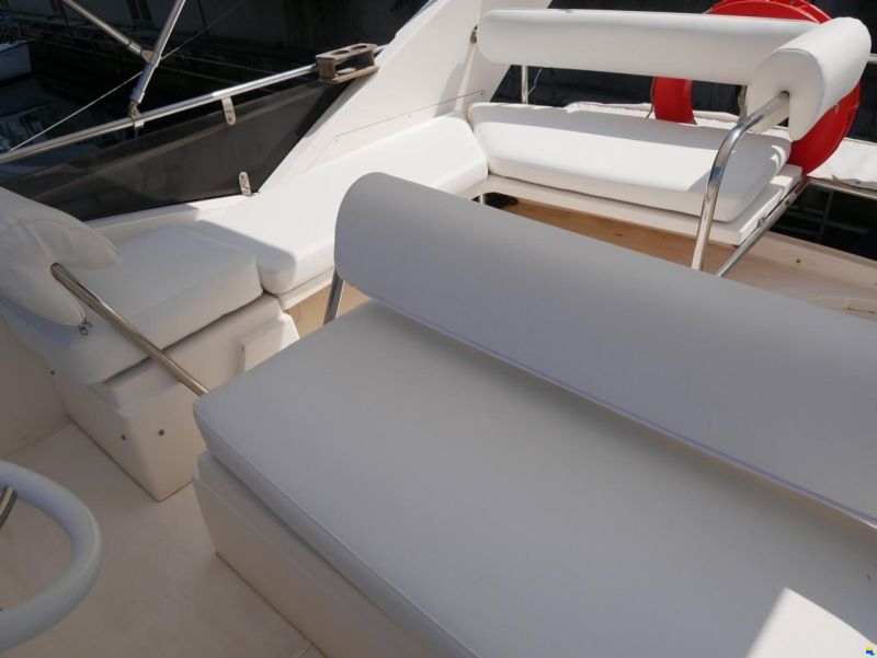 Fairline Phantom 37