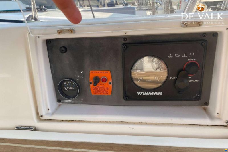 Hunter Marine Legend 380