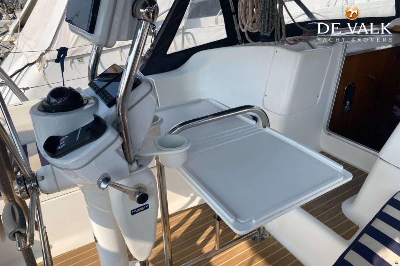 Hunter Marine Legend 380