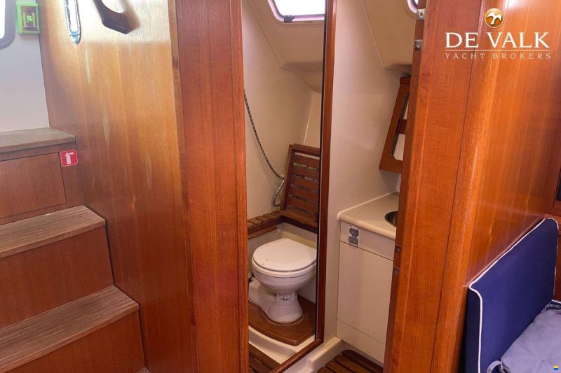 Hunter Marine Legend 380