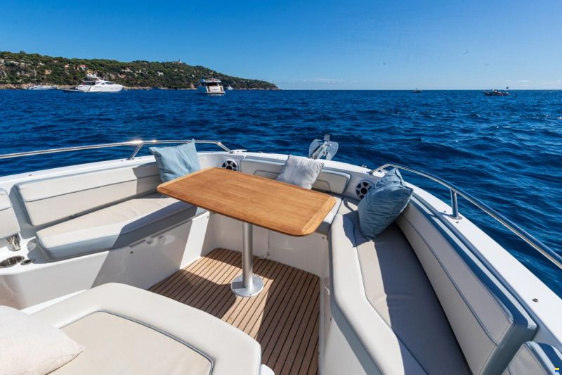 Jeanneau Cap Camarat 9.0 CC S2